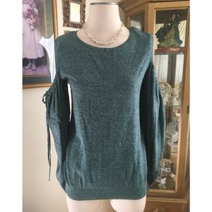 Express NWT cold shoulder tie sleeve top size M